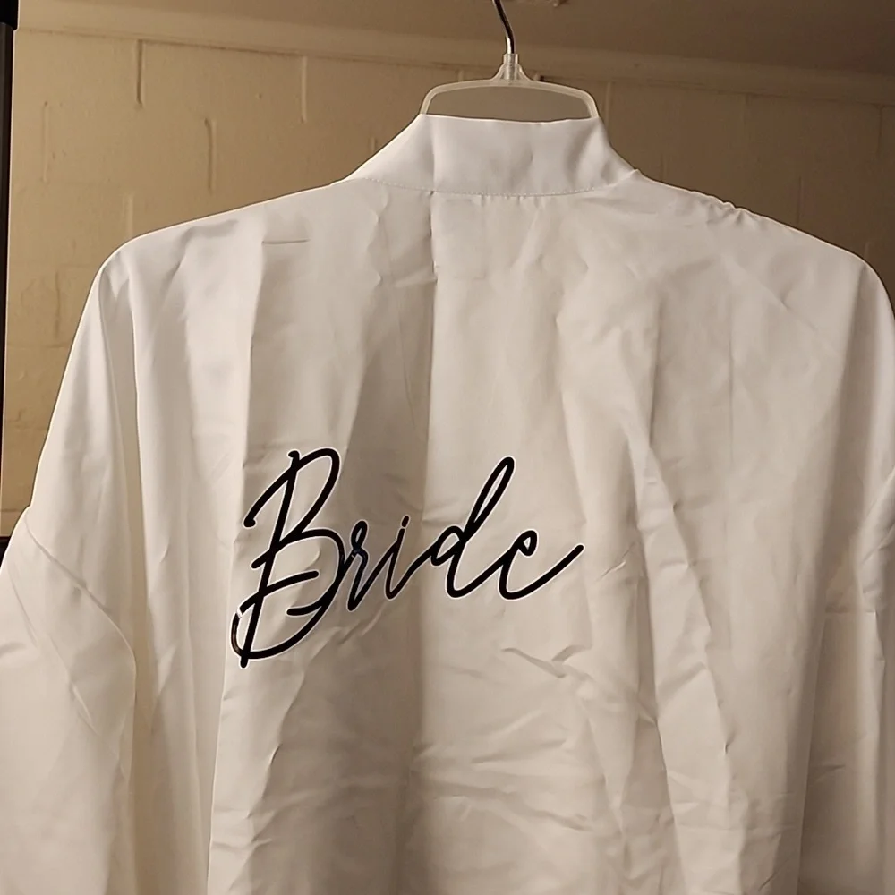 White Bride Robe - Picture 2 of 3